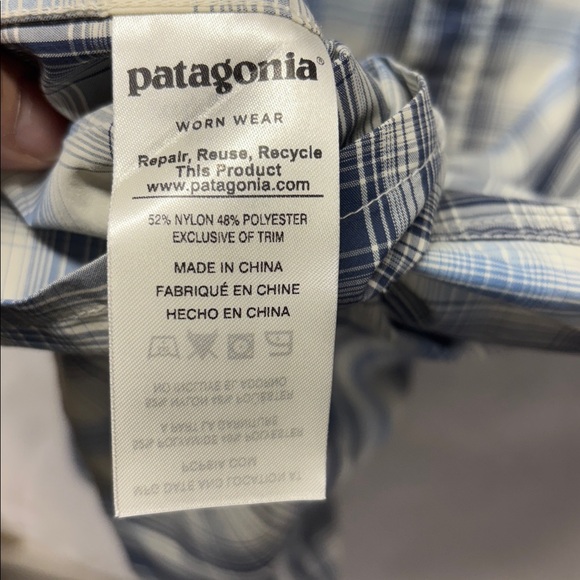 Patagonia Light Blue Plaid Casual Shirt - Picture 5 of 7